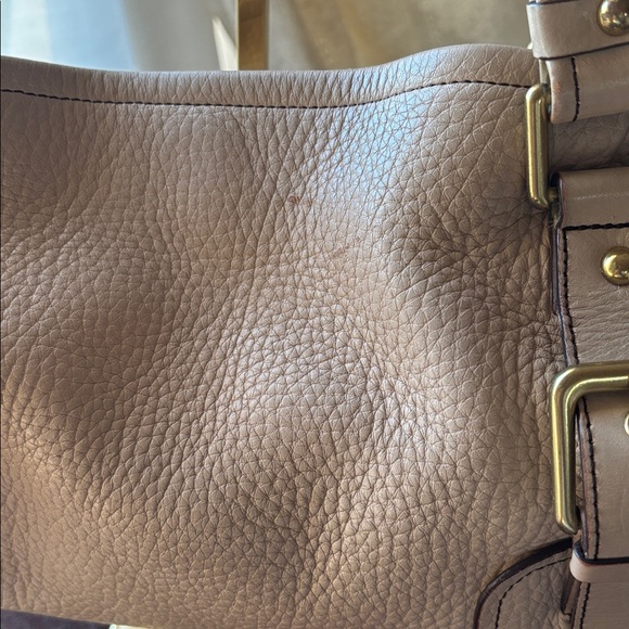 GUC Vintage Kenneth Cole Cream Pebbled Leather Shoulder Bag $85 - Picture 2 of 15